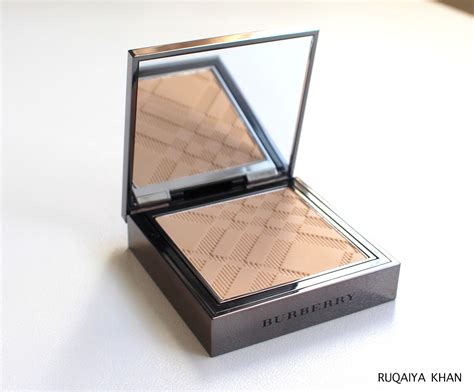 burberry fresh glow compact foundation review|bright glow foundation Burberry.